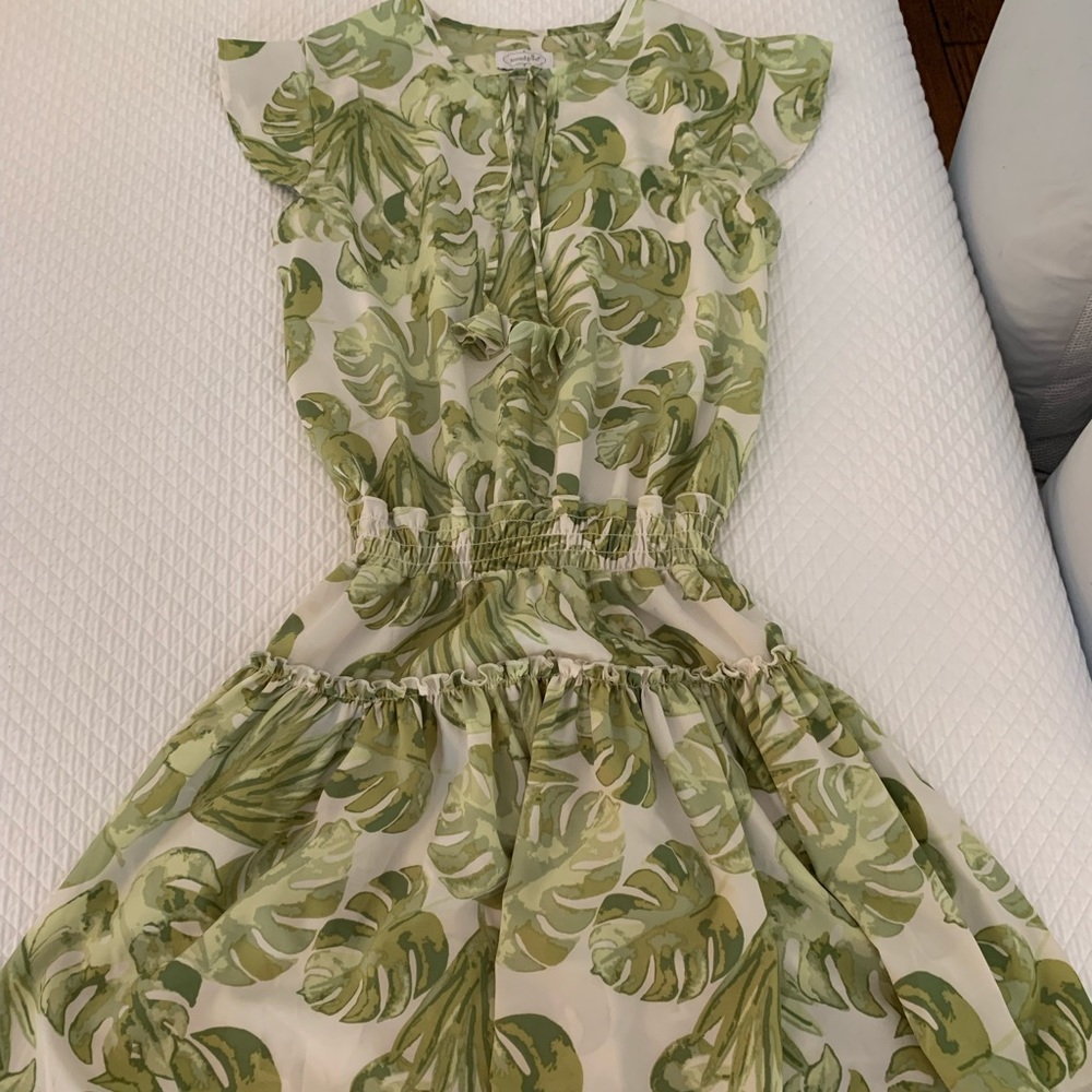 Tropical printed dress!!